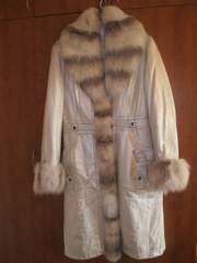Продаю новое женское кожанное пальто