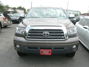 Toyota Tundra 5.7  2008г